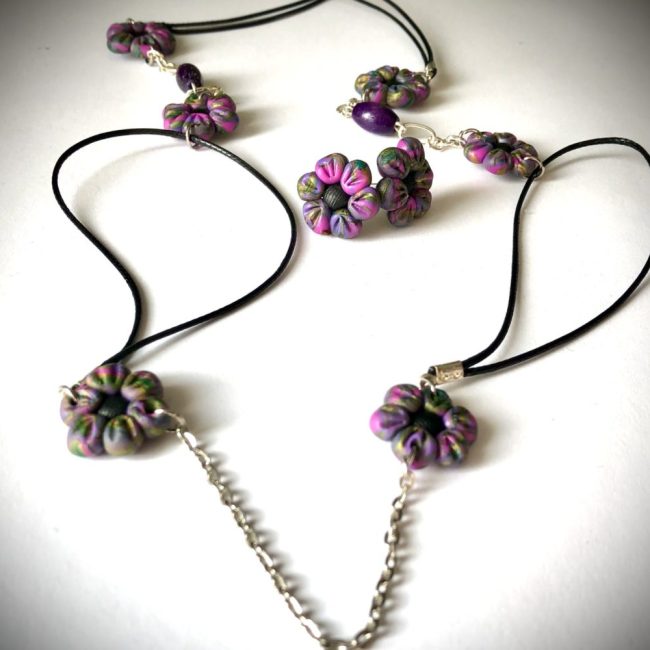 Set colier + cercei floricele violet