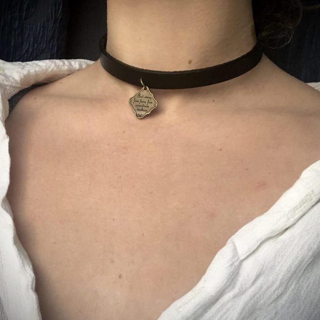 Choker din piele “ Medalion 3”