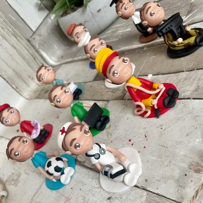 Set tavita mot cu meserii miniatura pentru baieti- inchiriere - imagine 18
