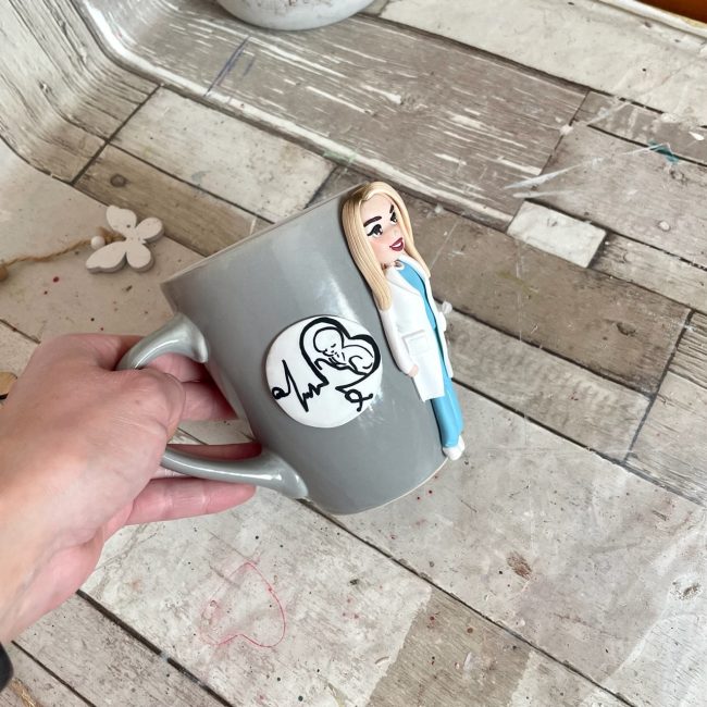 Cana decorata cu fimo “Super Doctor”(Ginecologie)(5) - imagine 3