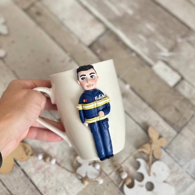 Cana decorata cu fimo”Pompier” (4)